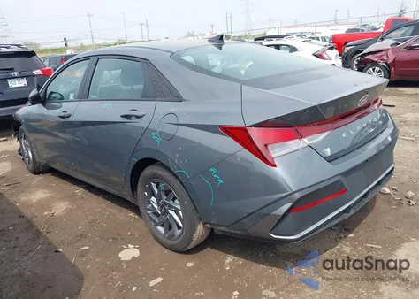 2024 Hyundai Elantra Sel from USA, damaged, VIN KMHLM4DG1RU836627